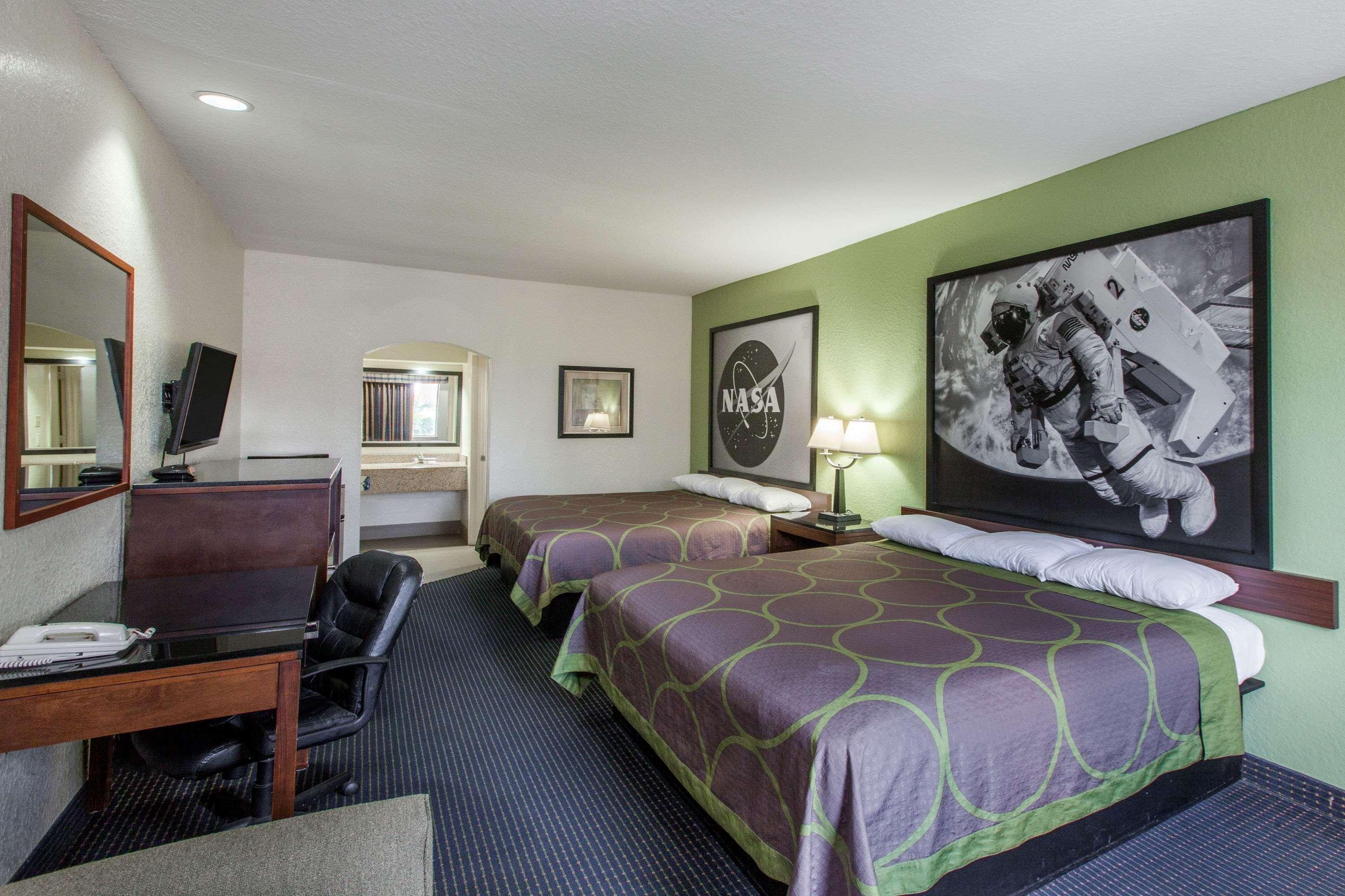 Super 8 By Wyndham Houston Hobby Airport South Otel Dış mekan fotoğraf